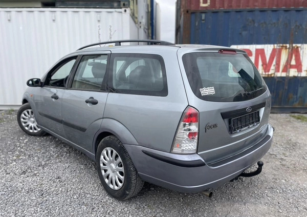 Ford Focus cena 4900 przebieg: 150000, rok produkcji 2004 z Kostrzyn małe 121